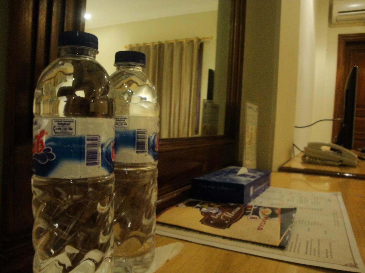 קופנג Sylvia Hotel Budget מראה חיצוני תמונה